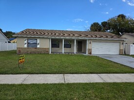 46 Aaron Cir in Ormond Beach, FL - Building Photo
