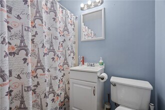 842 Chislett St in Pittsburgh, PA - Building Photo - Building Photo