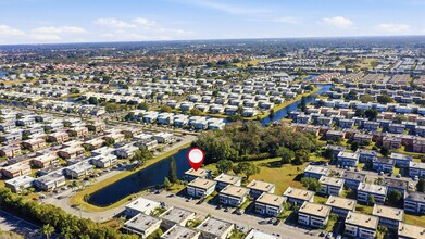 669 Saxony Trail in Delray Beach, FL - Building Photo - Building Photo