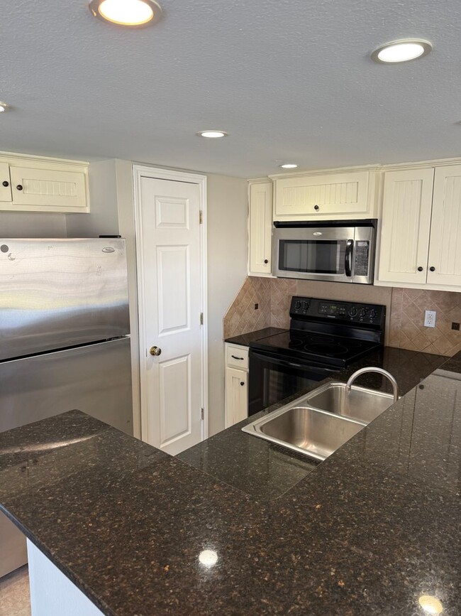 property at 6662 S Peoria Ave