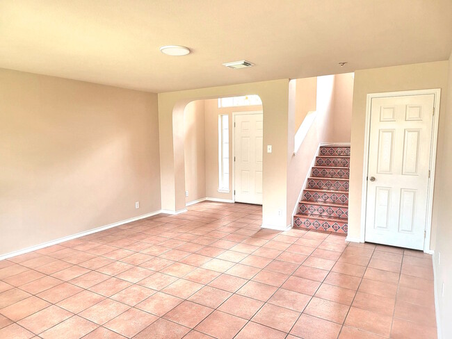 4202 Santa Inez in Mission, TX - Foto de edificio - Building Photo