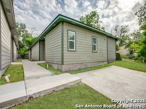 2910 S Laredo St in San Antonio, TX - Building Photo - Building Photo