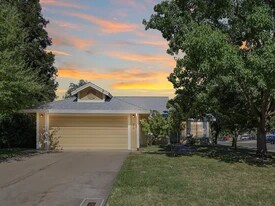 300 Gelato St in Sacramento, CA - Building Photo