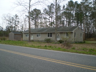 1646 Soundneck Rd in Elizabeth City, NC - Building Photo