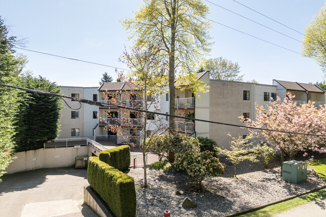 12890 17 Ave in White Rock, BC - Building Photo - Building Photo
