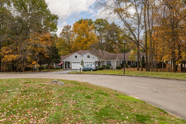 Silver Brook Estates in Orange, CT - Building Photo - Building Photo