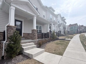 57 Walnut Springs Dr in Asheville, NC - Foto de edificio - Building Photo