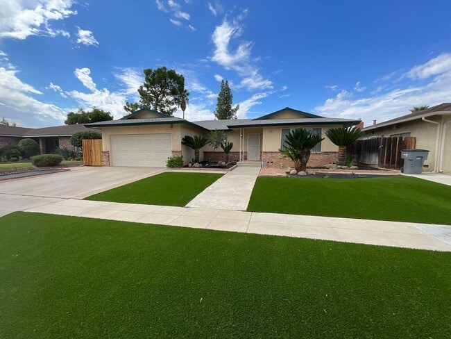 property at 6767 N Sierra Vista Ave