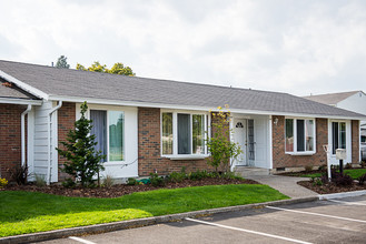 Stanford in Milwaukie, OR - Building Photo - Building Photo