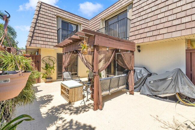 2776 SW 15th St in Deerfield Beach, FL - Building Photo - Building Photo