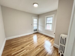 26 Edison Grn, Unit 2 in Boston, MA - Building Photo - Building Photo