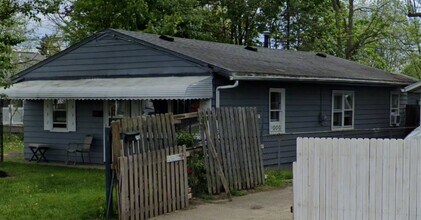 905 Clement St in Akron, OH - Building Photo - Building Photo