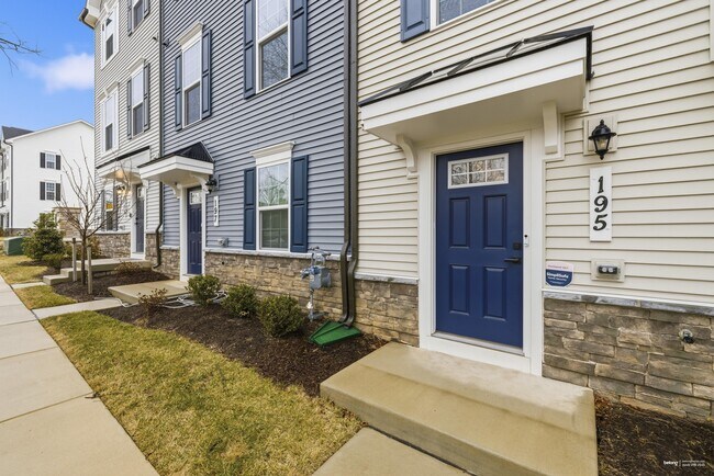 195 Bel Aire Ln in Frederick, MD - Building Photo - Building Photo