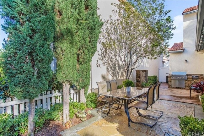 13074 Arborwalk Ln in Tustin, CA - Building Photo - Building Photo