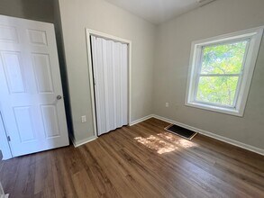 47 Spring St, Unit 3 in New Haven, CT - Foto de edificio - Building Photo