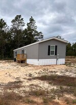 431 Juniper Ave in Defuniak Springs, FL - Building Photo