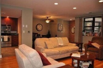 28 Symphony Rd, Unit 79g-108 in Boston, MA - Foto de edificio - Building Photo