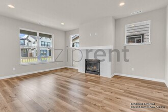8166 SE Orion Ln in Hillsboro, OR - Building Photo - Building Photo