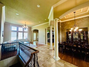 9003 W 157th Terrace in Overland Park, KS - Building Photo - Building Photo