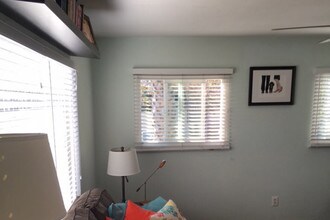 5090 Long Branch Ave, Unit 3 in San Diego, CA - Building Photo - Building Photo