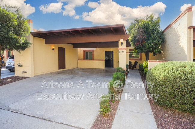 8178 E Rivenoak Cir in Tucson, AZ - Building Photo - Building Photo