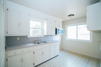 4132 Berwick Ave in Toledo, OH - Foto de edificio - Building Photo