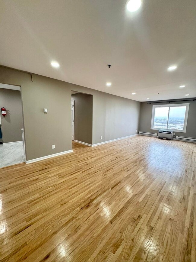 1911 Grand Ave in North Bergen, NJ - Building Photo - Building Photo