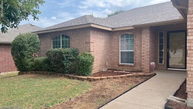 1702 Hope Town Dr in Mansfield, TX - Building Photo - Building Photo