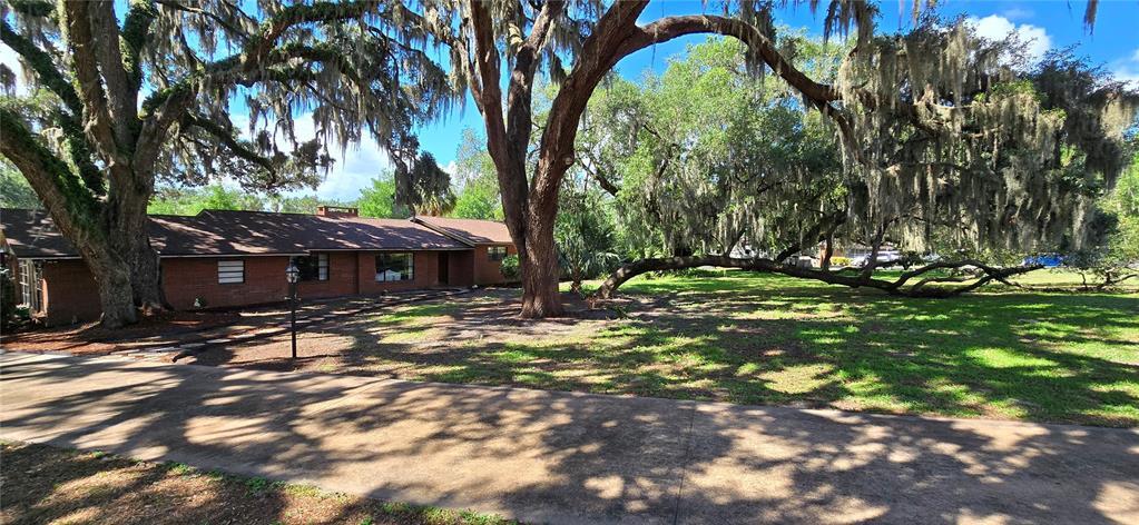 5309 Co Rd 114D in Wildwood, FL - Building Photo