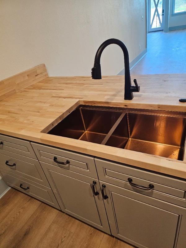 8510 Coppock Rd in Corryton, TN - Building Photo - Building Photo