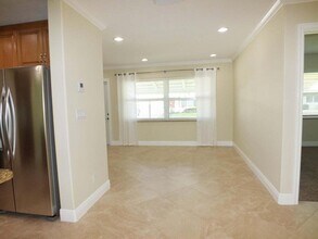 121 SW 8th Ct in Boynton Beach, FL - Building Photo - Building Photo