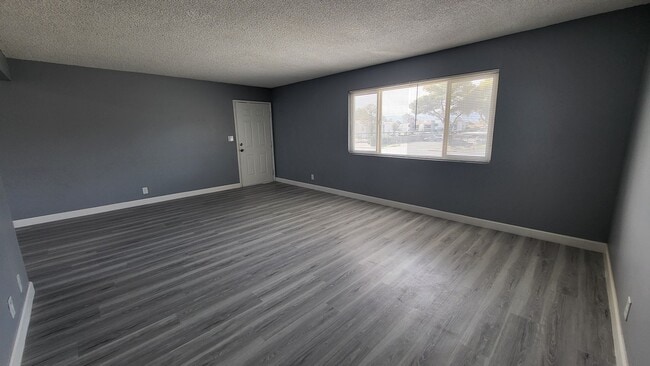 3240 N Michael Way in Las Vegas, NV - Building Photo - Building Photo