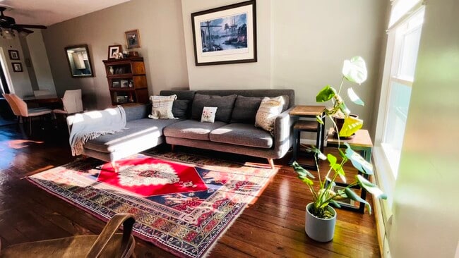 property at 525 S Luzerne Ave