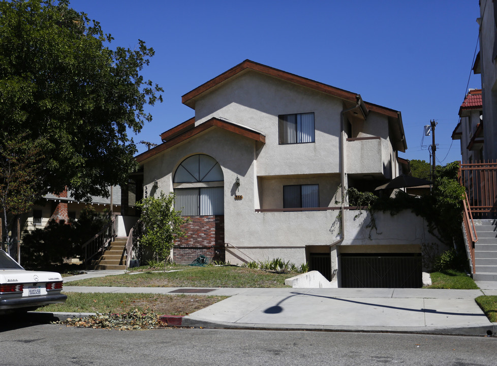 355 W Acacia Ave in Glendale, CA - Building Photo