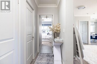 400 Adelaide St E in Toronto, ON - Building Photo - Building Photo