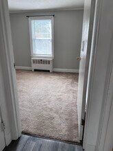 49 Central Ave in Waterville, ME - Building Photo - Building Photo