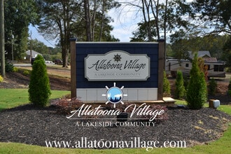 4915 Cedar St in Acworth, GA - Building Photo - Building Photo