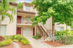 9215 SW 141st Pl in Miami, FL - Building Photo