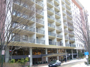 Lakeside Plaza Condominium in Falls Church, VA - Building Photo - Building Photo