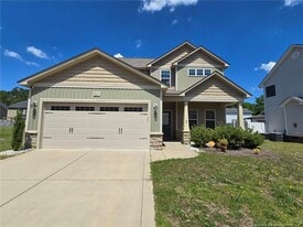 1735 Cherrypoint Dr in Fayetteville, NC - Building Photo