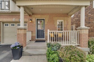 75 Finney Terrace in Milton, ON - Building Photo - Building Photo