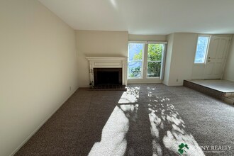 814 Magellan Ln in Foster City, CA - Building Photo - Building Photo