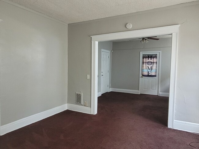307 Ridgeway Ave, Unit 307 Ridgeway