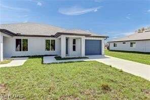 2211 Kenneth Ave S in Lehigh Acres, FL - Foto de edificio