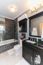 1808 S Michigan Ave in Chicago, IL - Building Photo - Building Photo