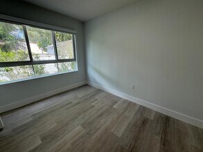 2555 NE 193rd St, Unit 2102 in Miami, FL - Building Photo - Building Photo