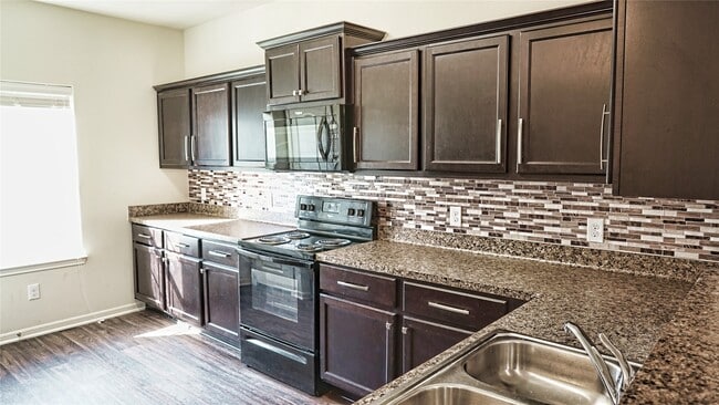 10510 Pine Landing Dr in Houston, TX - Building Photo - Building Photo