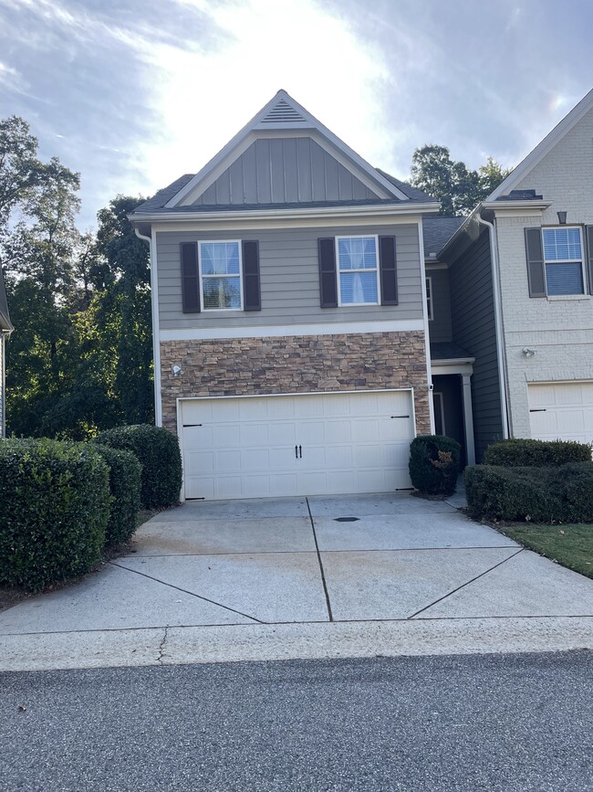 property at 2585 Maple Leaf Ter