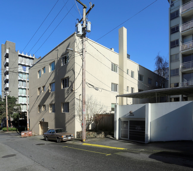 1972 Robson St in Vancouver, BC - Building Photo - Building Photo