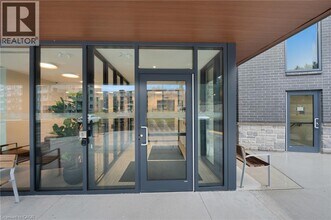 1100 Lackner Pl in Kitchener, ON - Building Photo - Building Photo